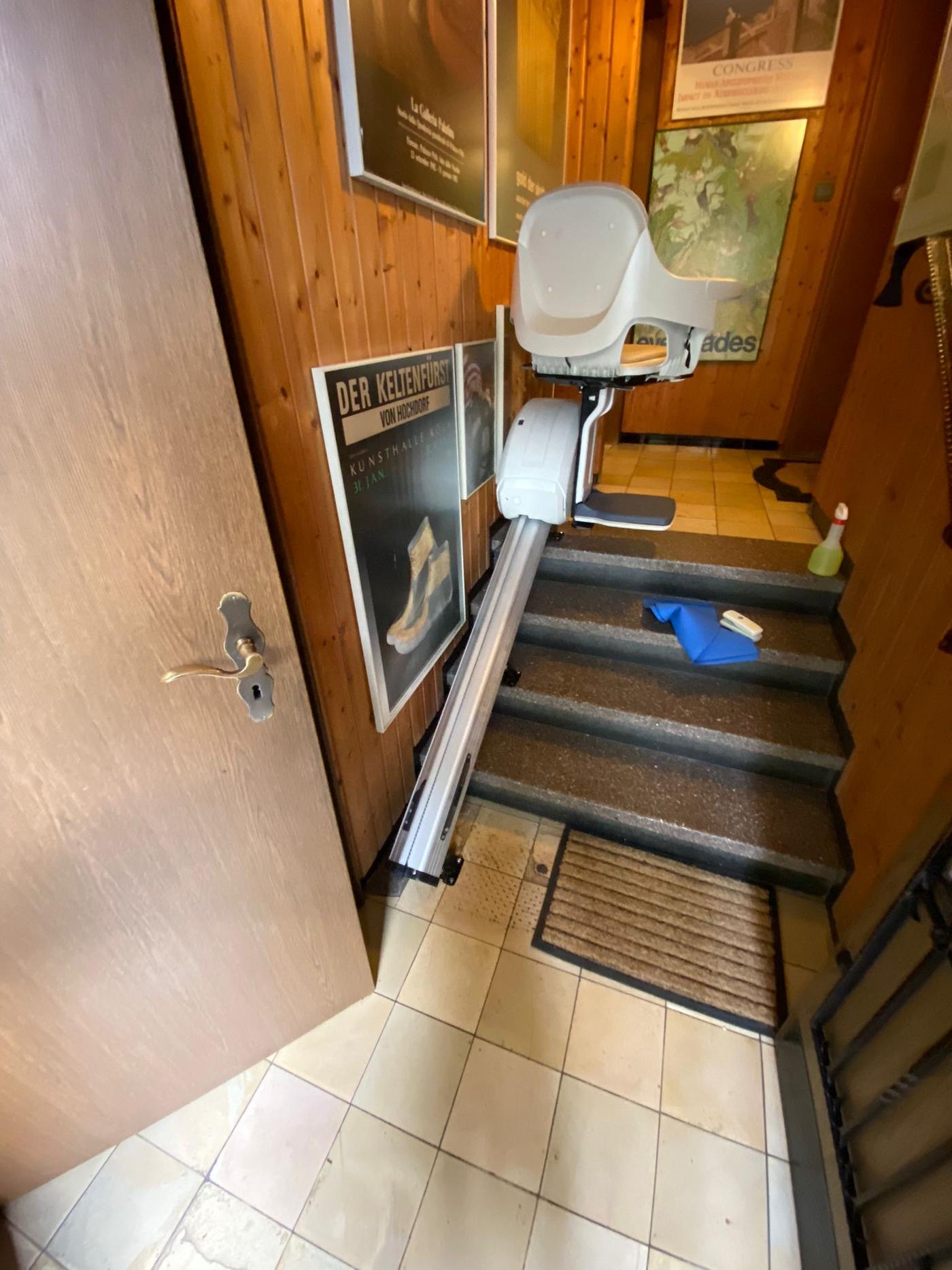 Gebrauchte Treppenlifte für gerade Treppen Gebrauchte Treppenlifte für gerade Treppen