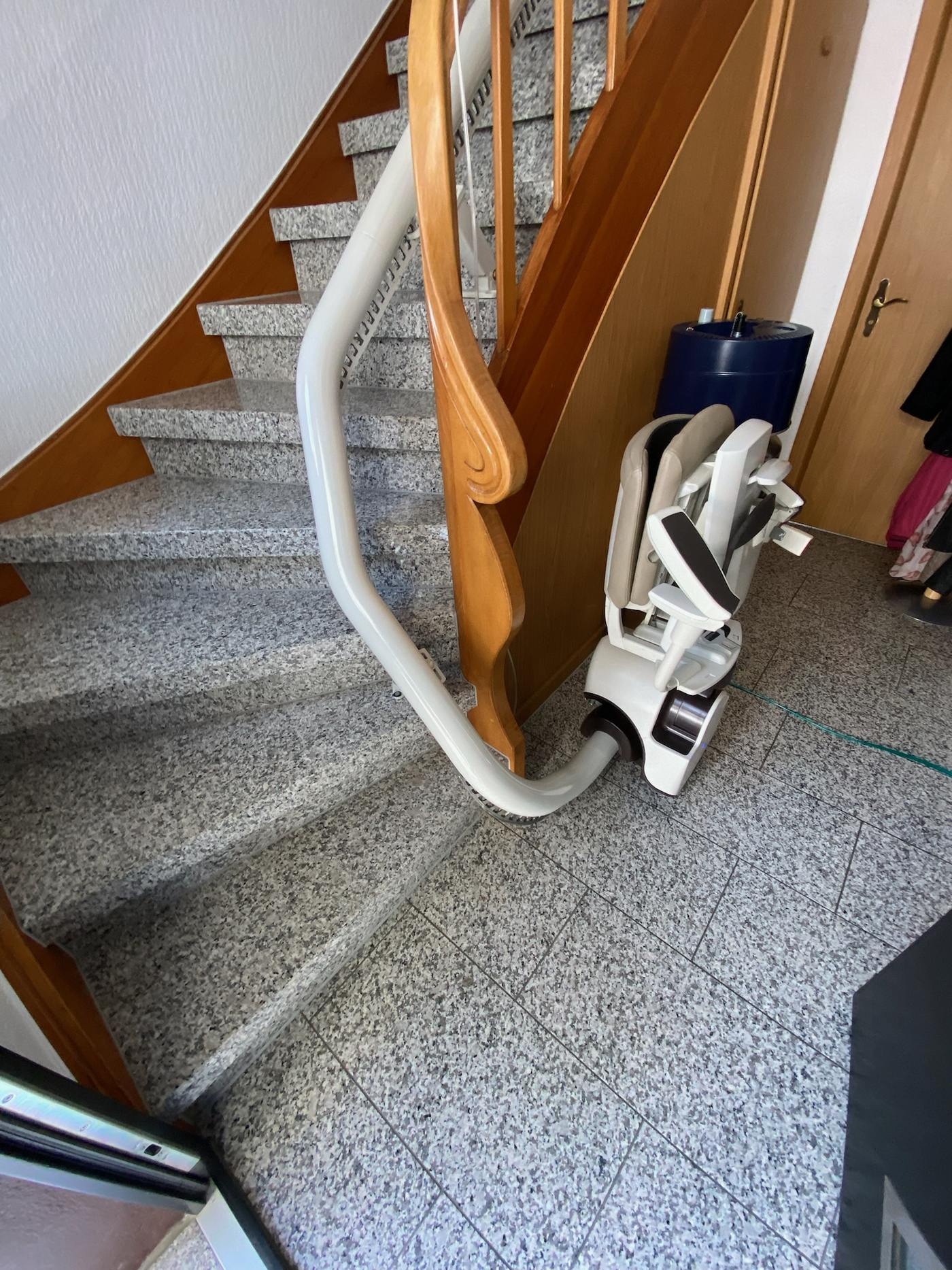 Gebrauchte Treppenlift kurvige Treppen Gebrauchte Treppenlift kurvige Treppen