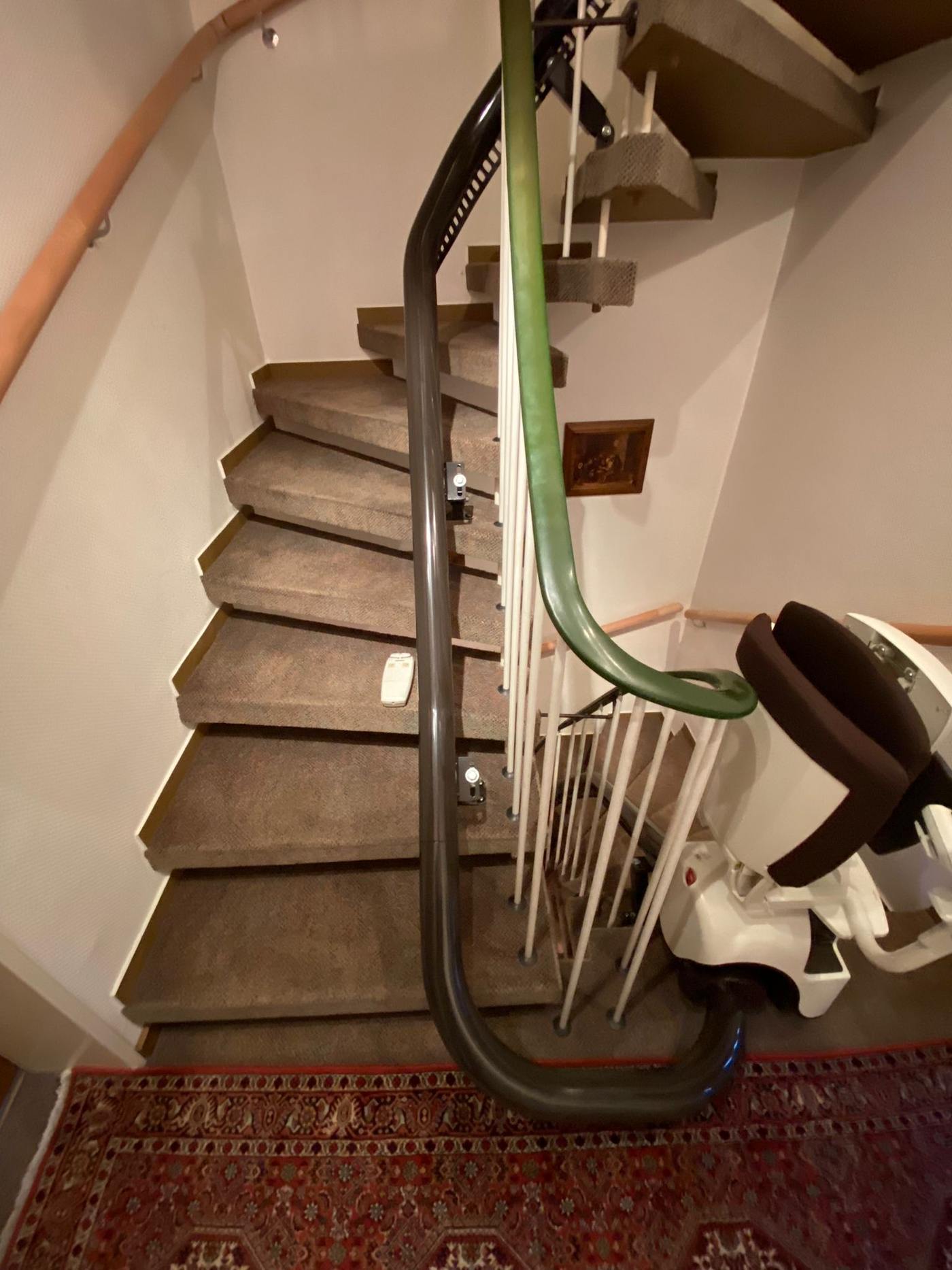 Gebrauchte Treppenlift kurvige Treppen Gebrauchte Treppenlift kurvige Treppen