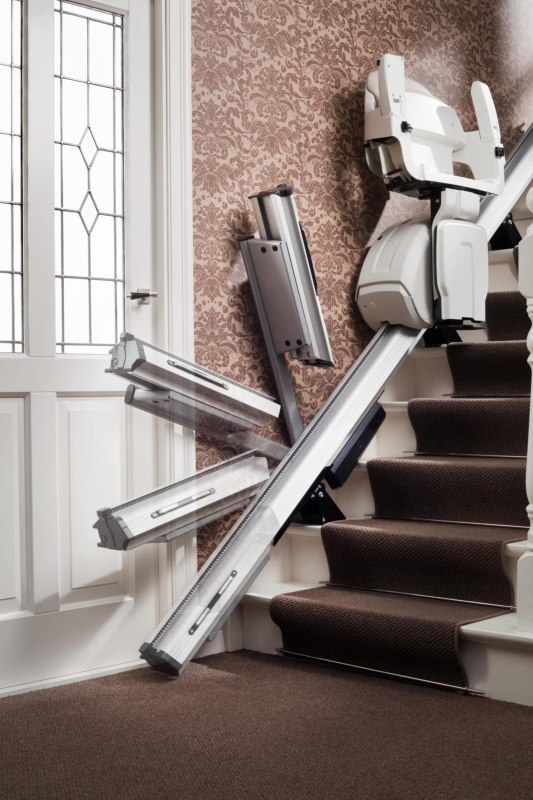 Treppenlift für gerade Treppen Treppenlift für gerade Treppen